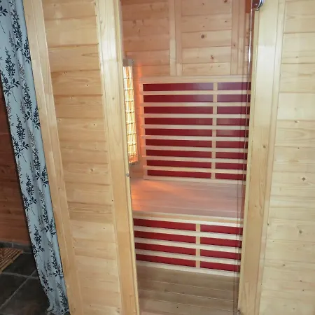 Chalet De Barraou Bed & Breakfast Binos